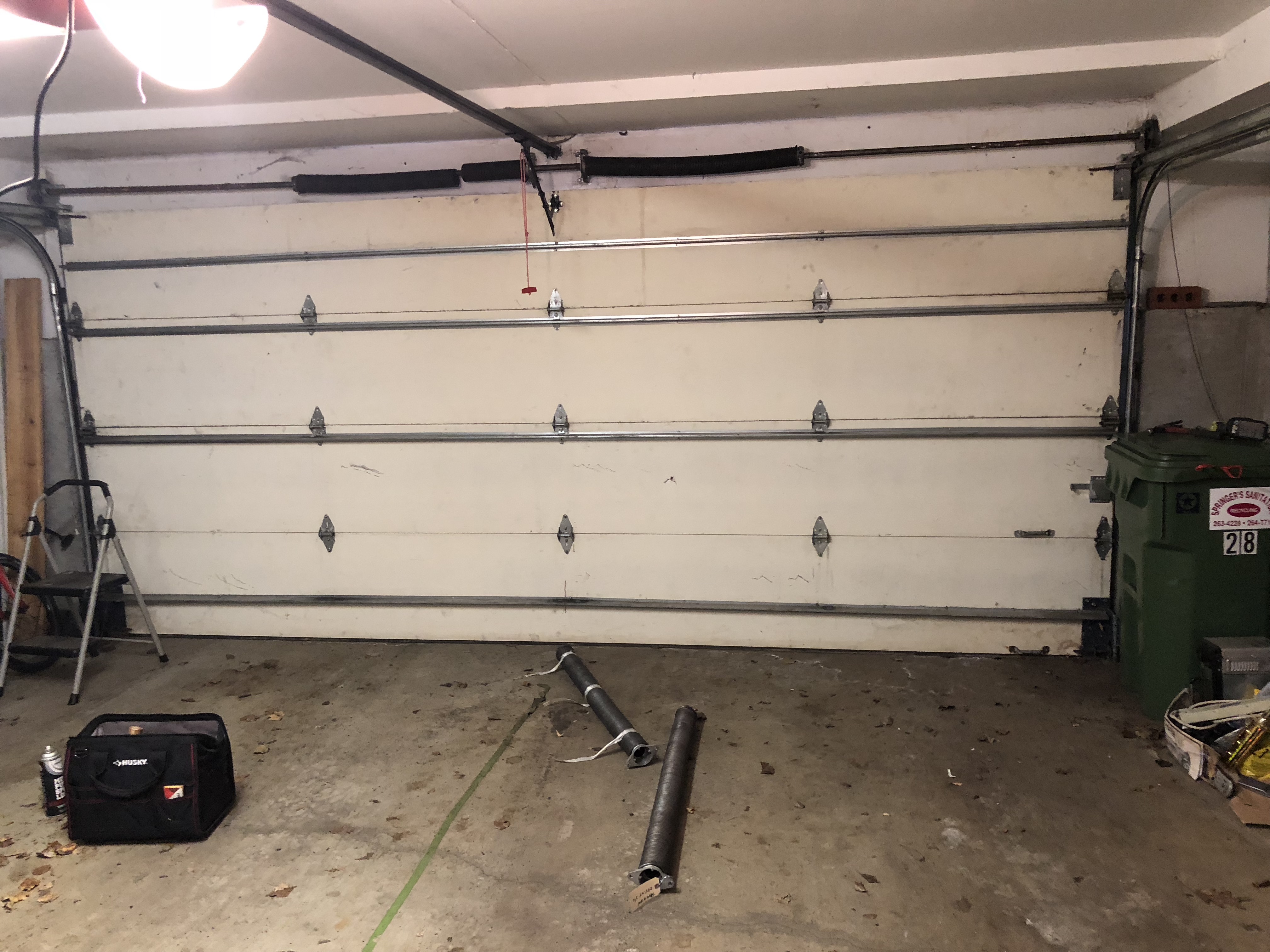 Modern Garage Door To Fix It for Large Space